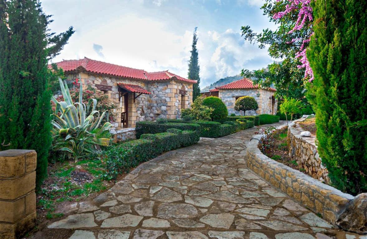 Porto Kalamitsi Stone-Built Bungalows Kardhamili Buitenkant foto